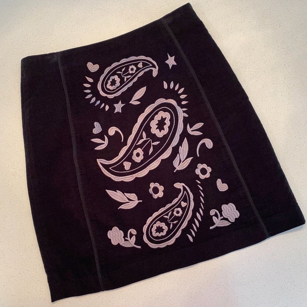 Boden Velvet Embroidered Mini Skirt Black Gray Size 6